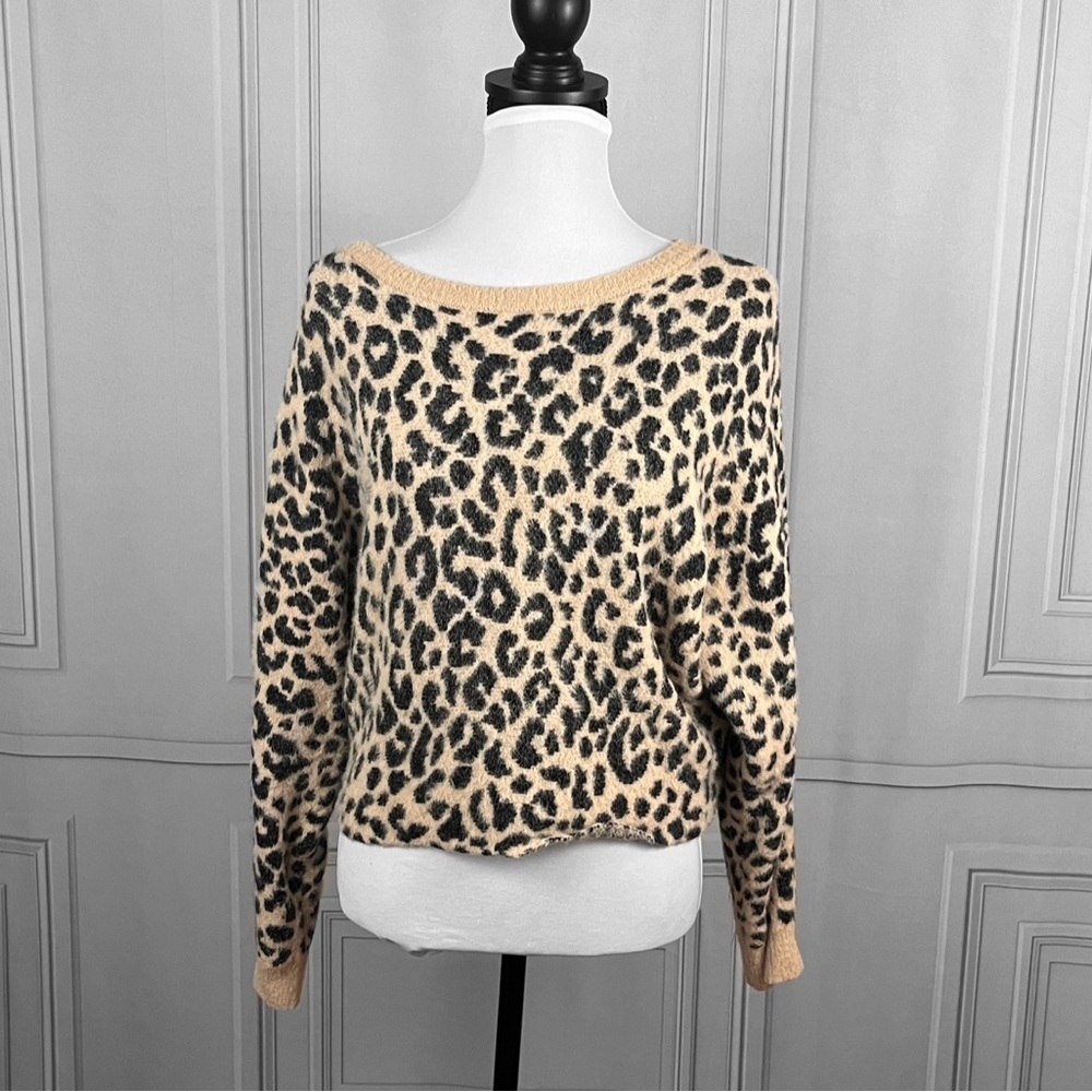 Fuzzy leopard print sweater